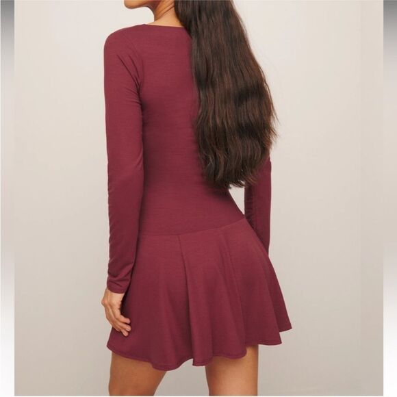 Reformation Coen Knit Square Neck Drop Waist Pleat Hem Mini Dress Chianti - Picture 3 of 6